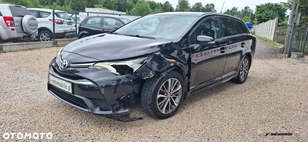 Toyota Avensis - 8