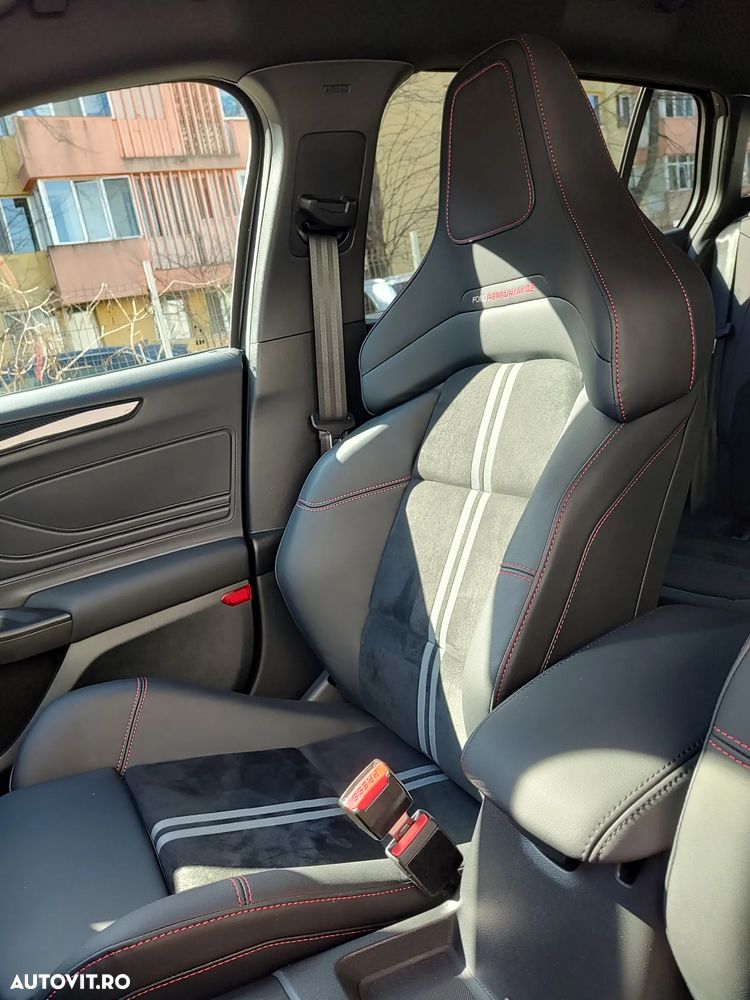 Ford Focus 2.3 Ecoboost 7DCT ST X - 27