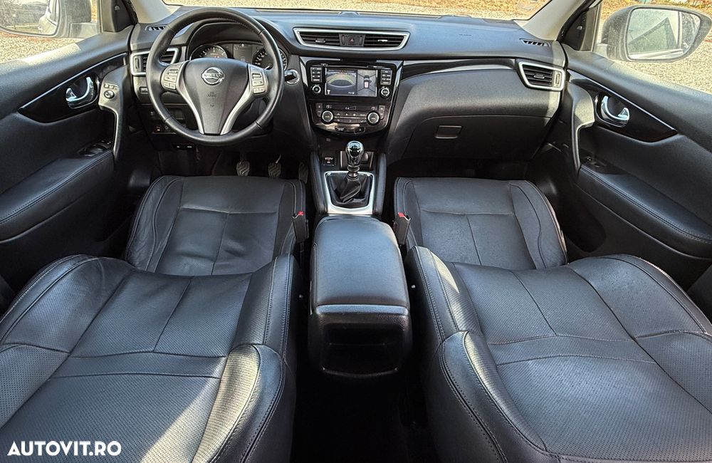 Nissan Qashqai 1.6 DCI TEKNA+ - 9
