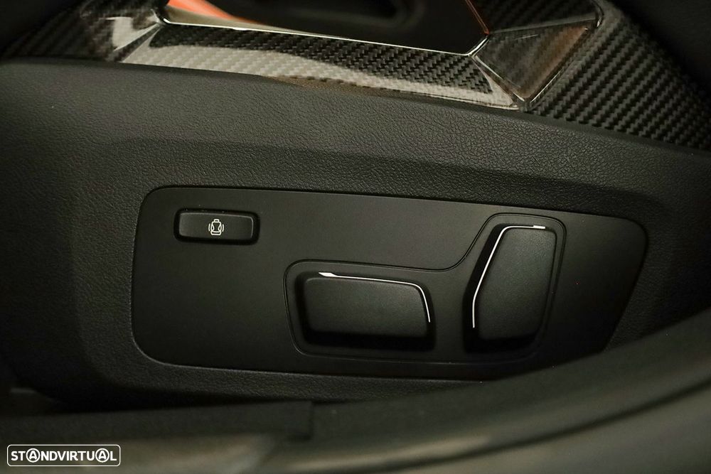 BMW M3 Competition xDrive - 29