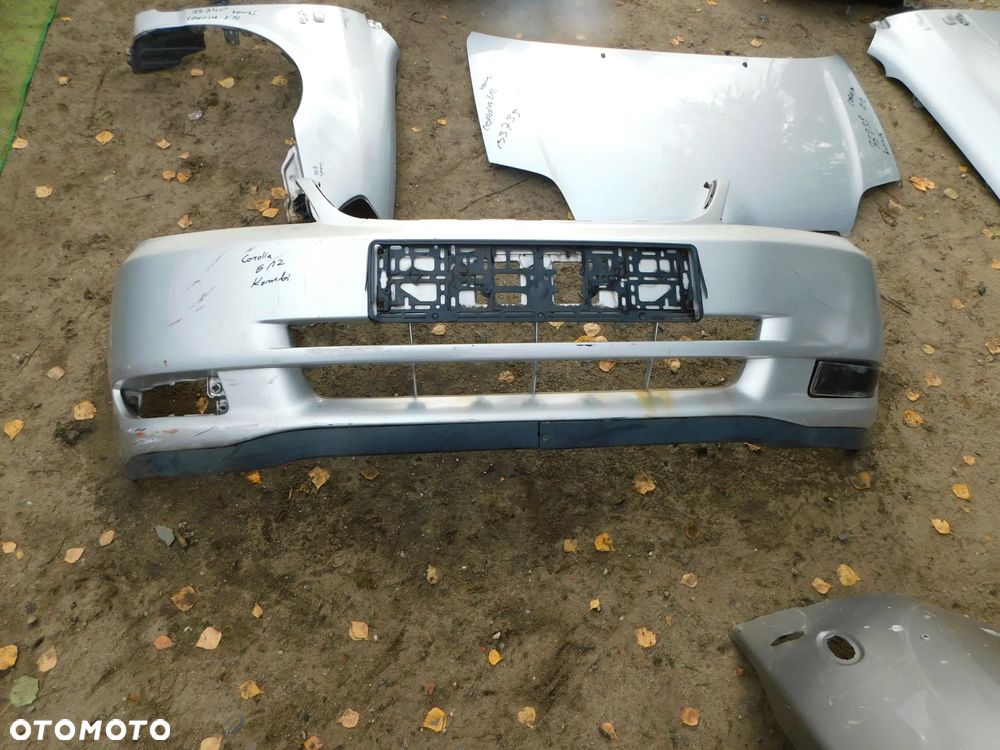 toyota corolla E12 błotnik kombi  nr 33740 WYSYŁKA - 2