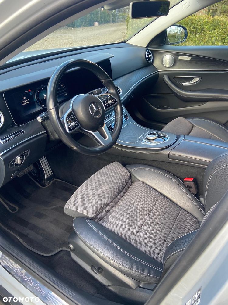 Mercedes-Benz Klasa E 220 d 4Matic 9G-TRONIC - 12