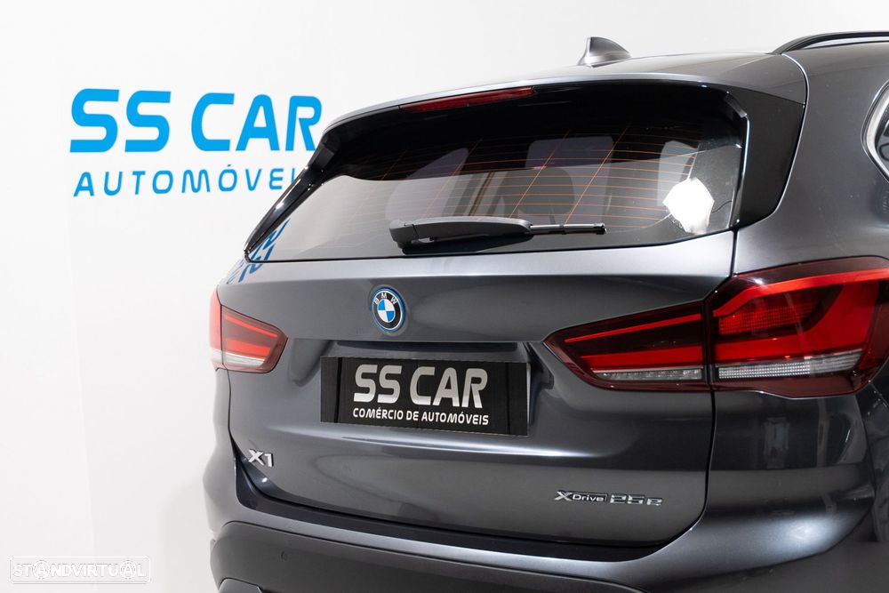 BMW X1 25 e xDrive Corporate Edition - 9