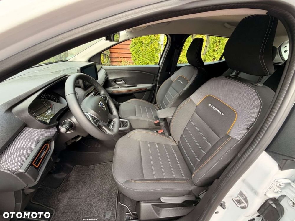 Dacia Sandero Stepway TCe 90 Expression + - 16