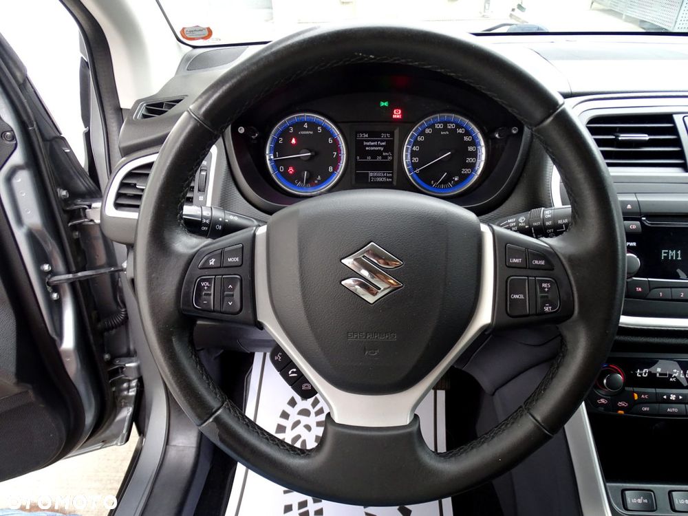 Suzuki SX4 S-Cross 1.6 VVT 4x2 Club - 17