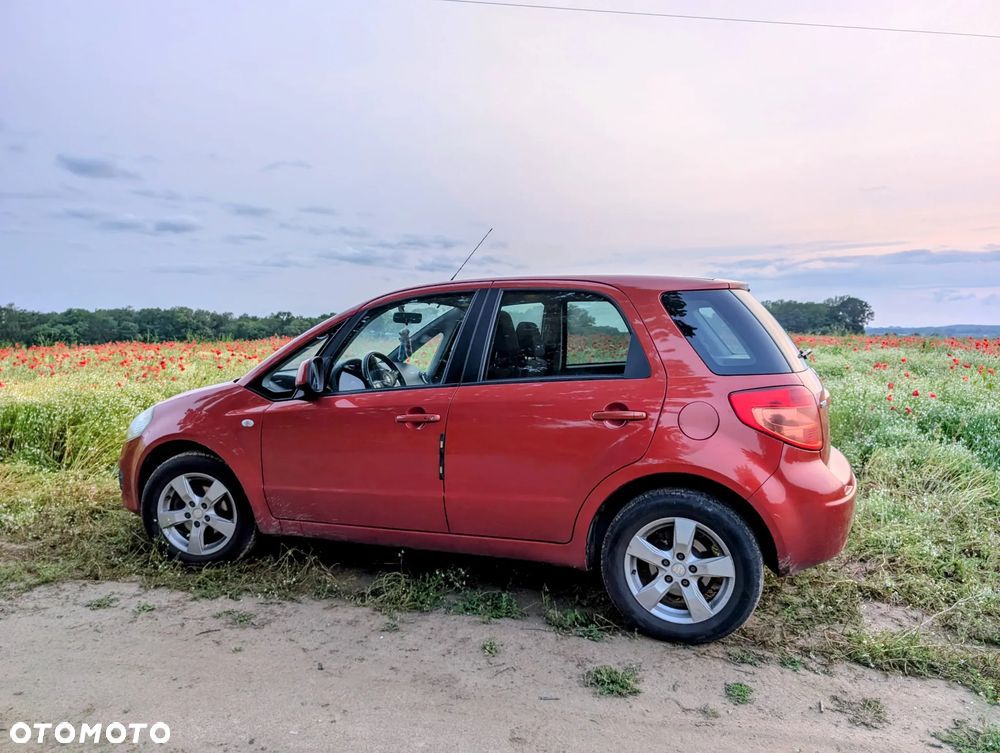 Suzuki SX4 1.6 Comfort - 1