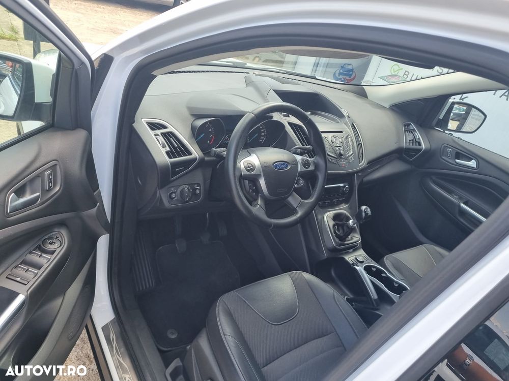 Ford Kuga 1.5 EcoBoost 2WD Titanium - 10