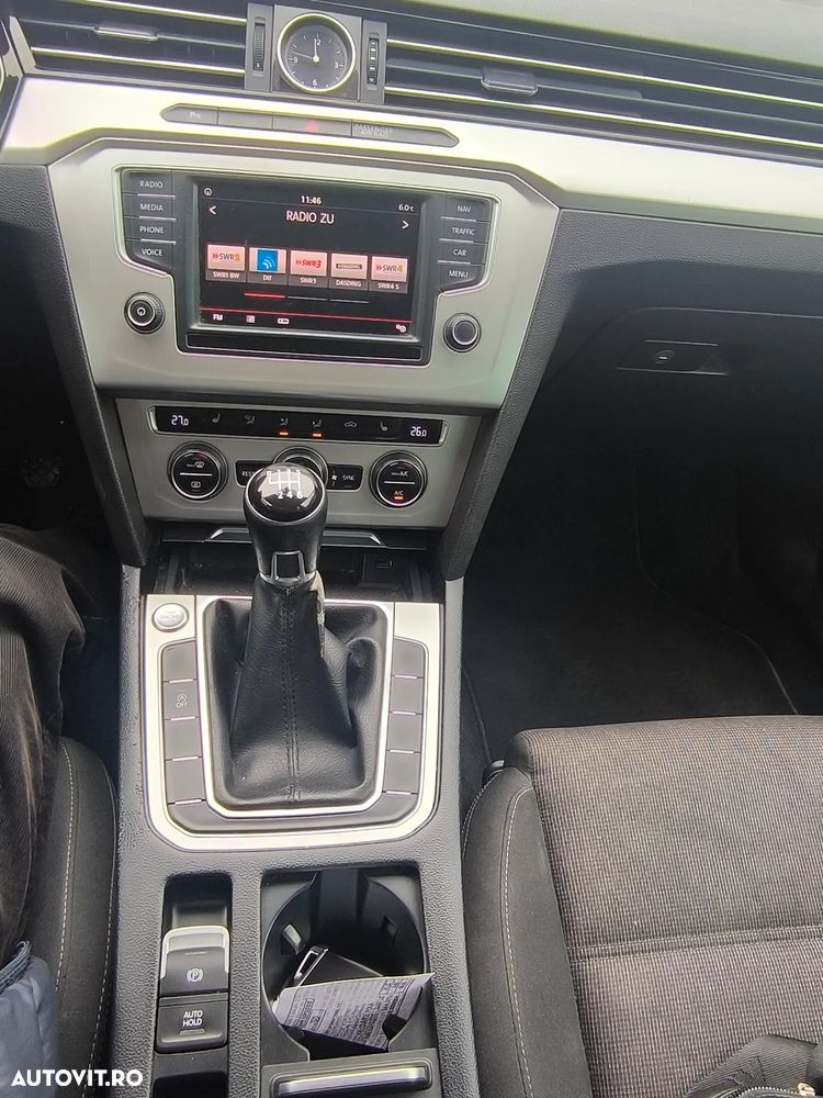 Volkswagen Passat 2.0 TDI (BlueMotion Technology) Comfortline - 12