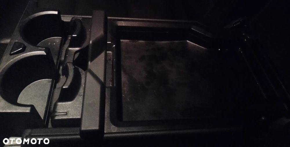 BMW Seria 5 528i xDrive Luxury Line - 13