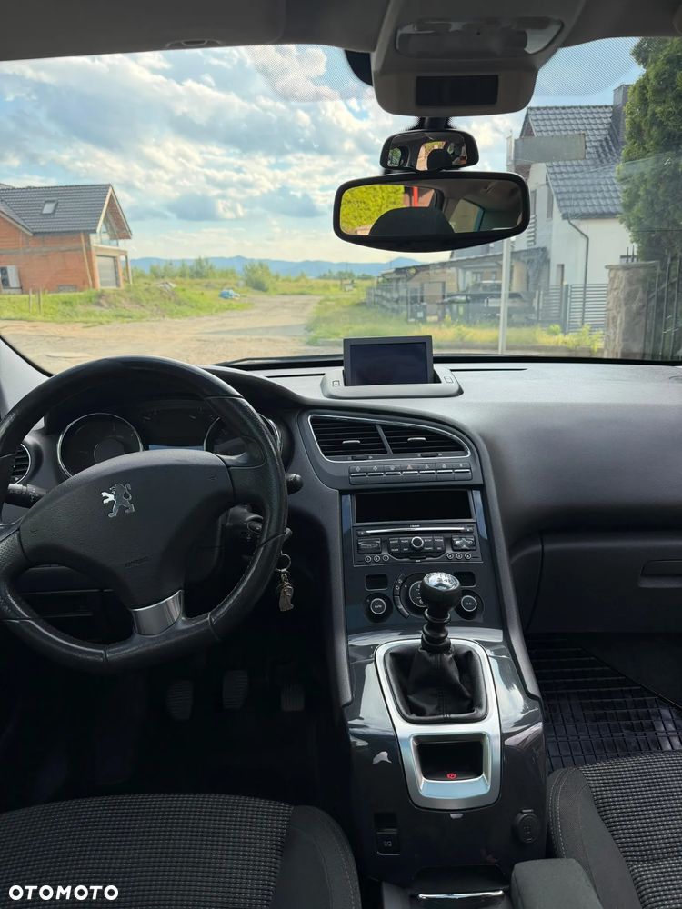 Peugeot 5008 HDI FAP 150 Family - 11