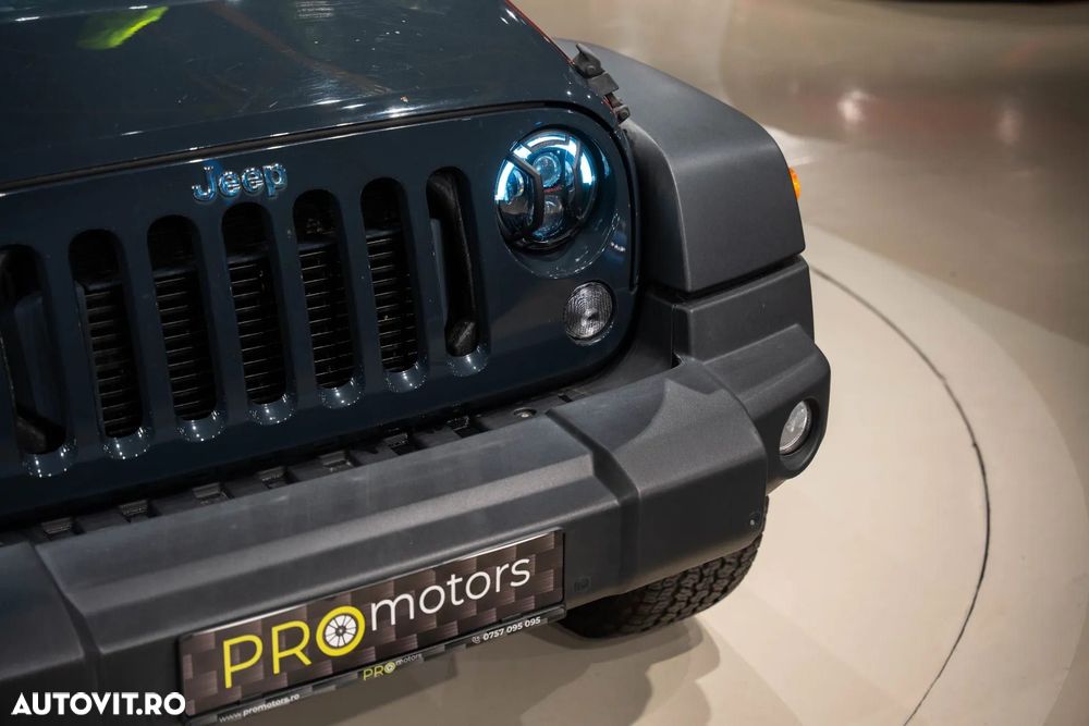 Jeep Wrangler - 15