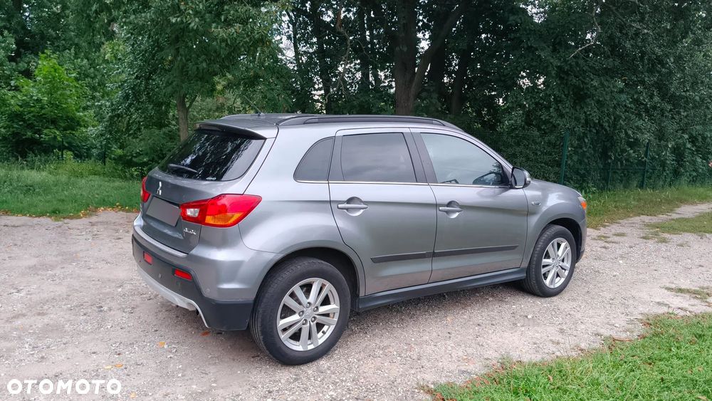 Mitsubishi ASX - 5