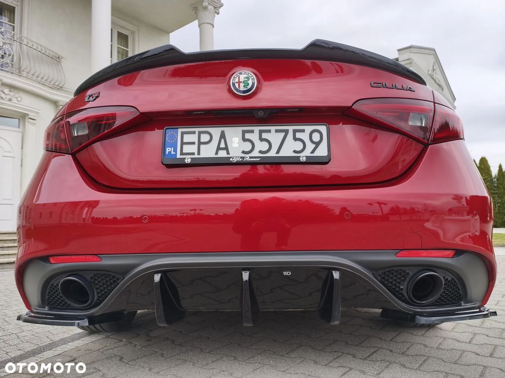 Alfa Romeo Giulia 2.0 Turbo 16V AT8-Q4 Competizione - 14