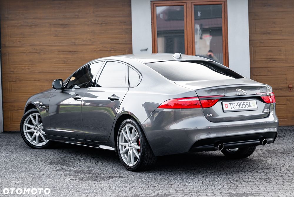 Jaguar XF 35t R-Sport - 13
