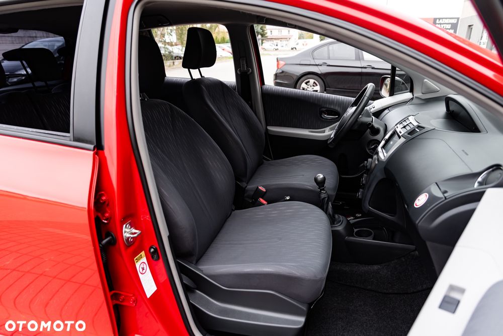 Toyota Yaris 1.33 Prestige - 26