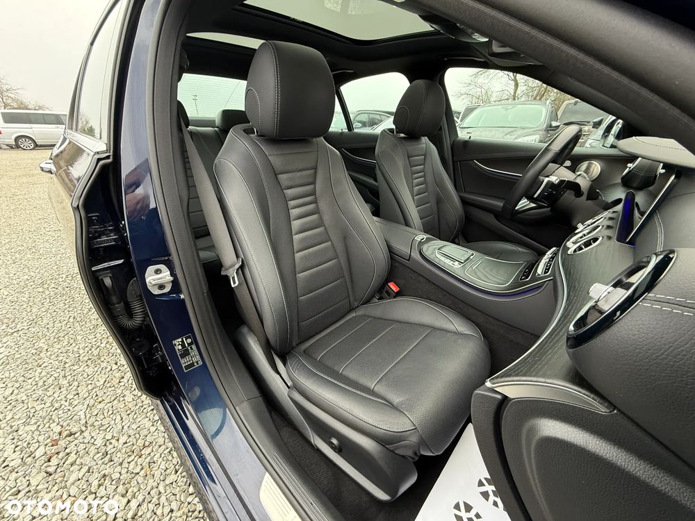 Mercedes-Benz Klasa E 300 de PHEV 4-Matic AMG 9G-Tronic - 34