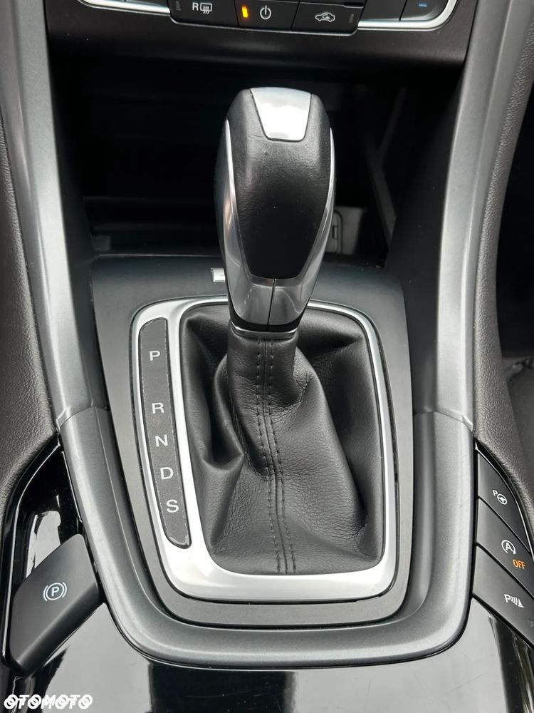 Ford Mondeo 2.0 TDCi Titanium PowerShift - 27