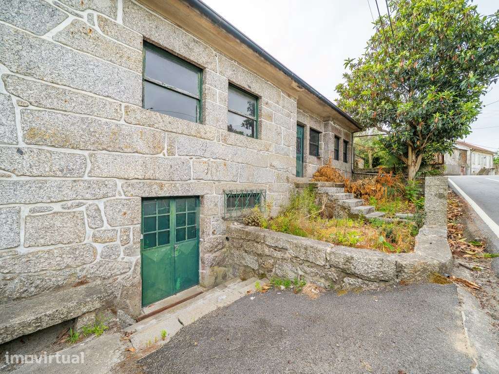 Moradia para Restauro em Lemenhe - Vila Nova de Famalicão - Grande imagem: 3/34