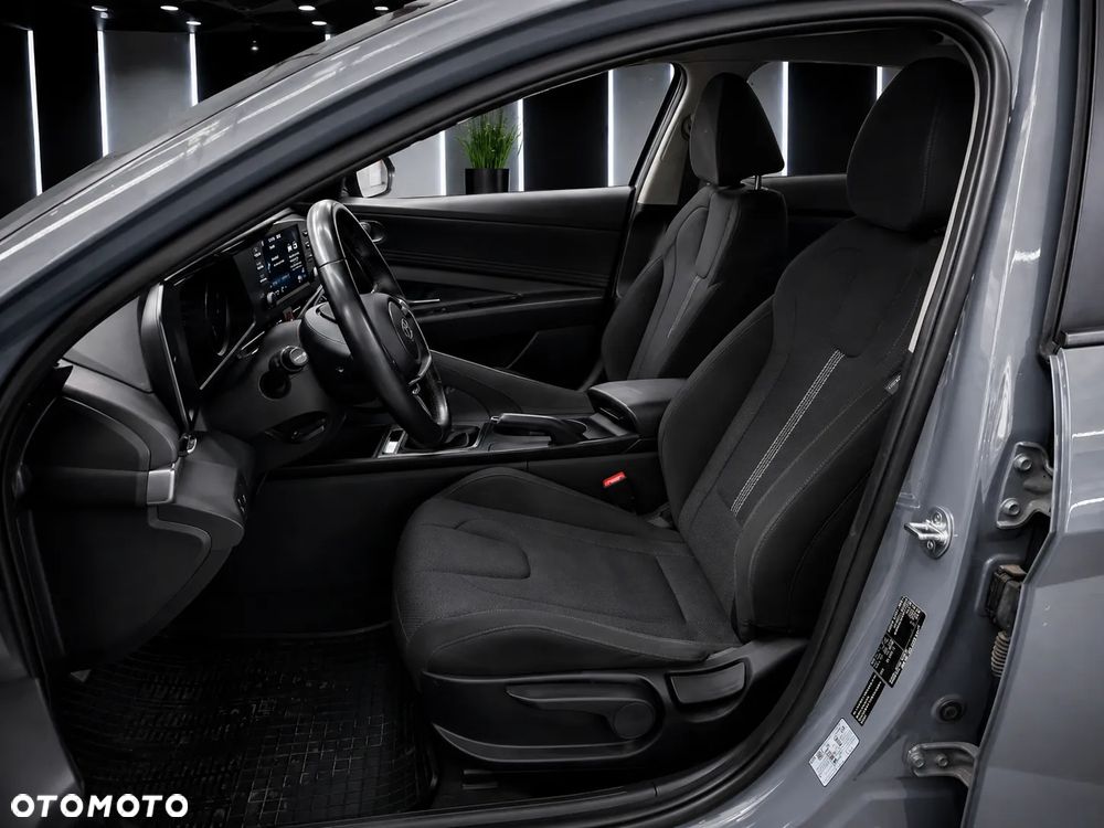 Hyundai Elantra 1.6 Modern - 6