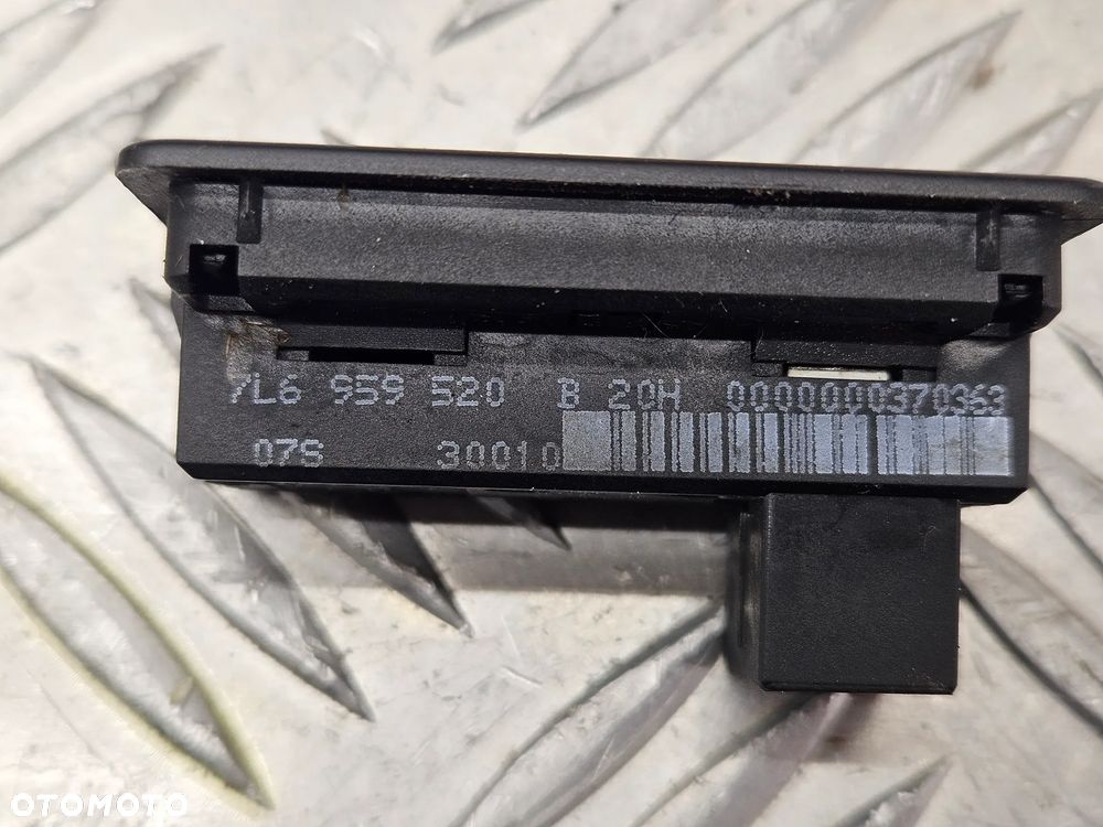 VW TOUAREG 7P 10-18R PRZYCISK OTWIERANIA ZAMYKANIA KLAPY BAGAZNIKA 7L6959520B 7L6959520 B - 3