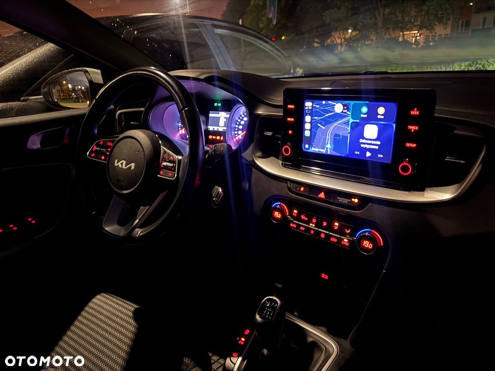 Kia Ceed 1.5 T-GDI M - 40