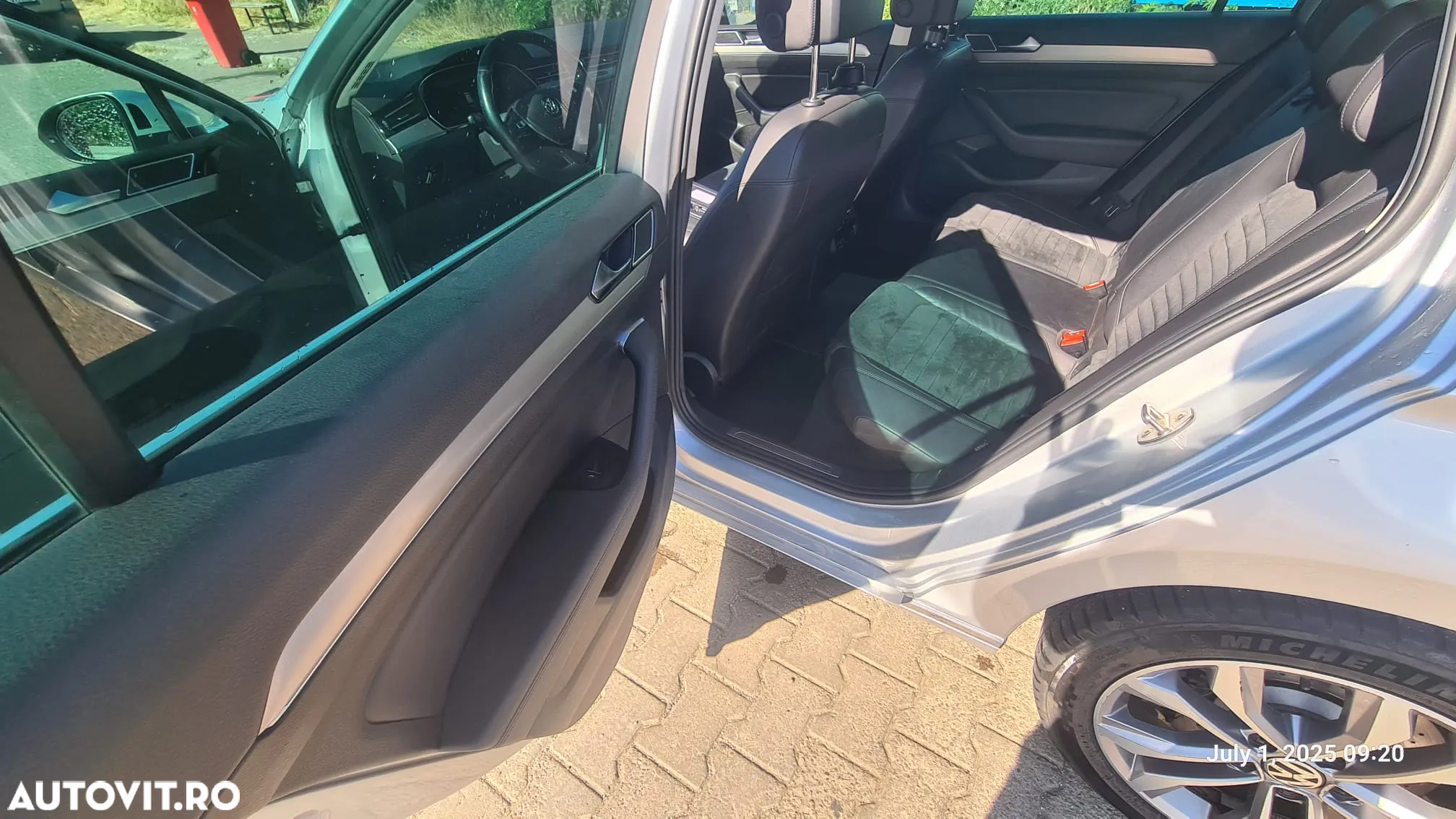 Volkswagen Passat Variant 2.0 BiTDI 4Mot DSG Highline - 16