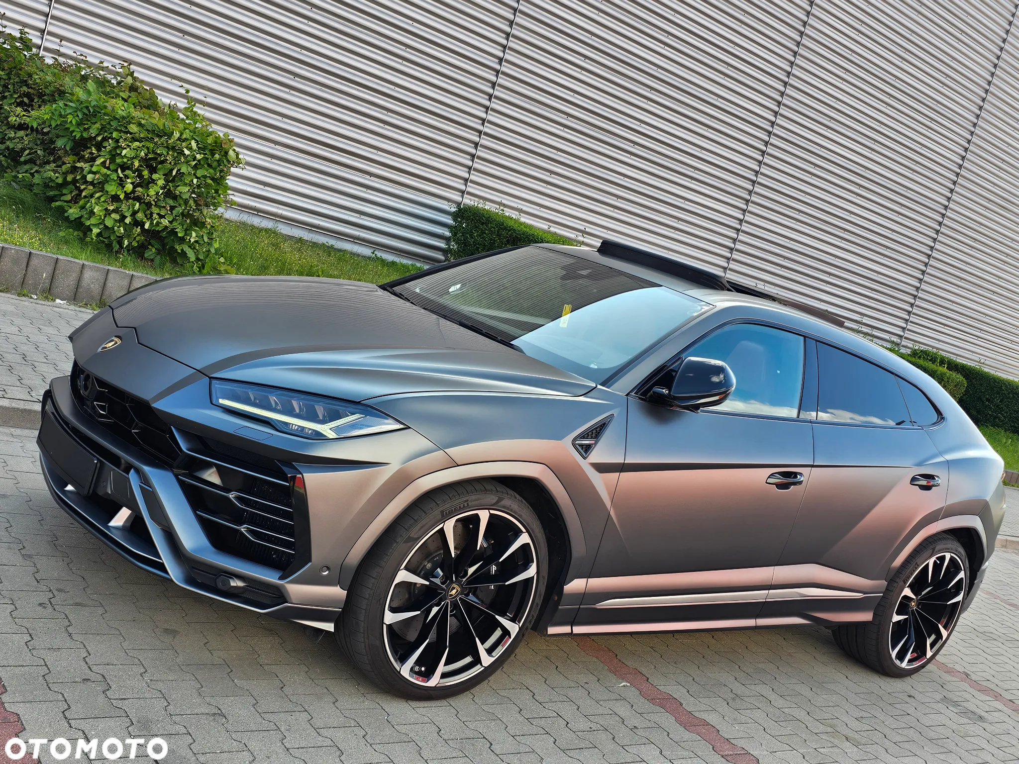 Lamborghini Urus Standard - 9