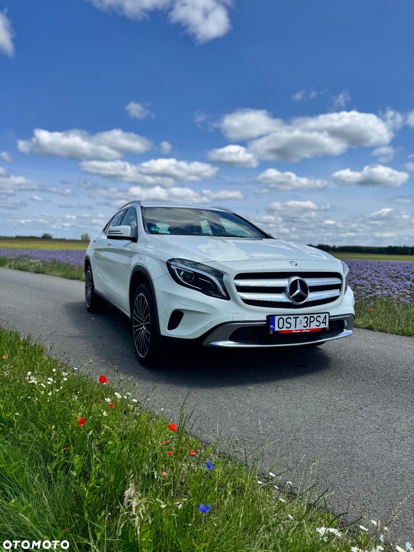 Mercedes-Benz GLA - 10