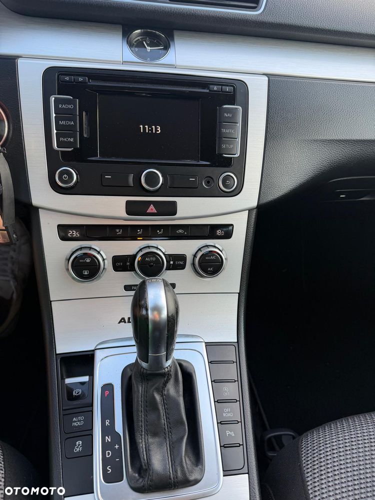 Volkswagen Passat Alltrack 2.0 TDI 4Motion DSG BlueMotion Tec - 14
