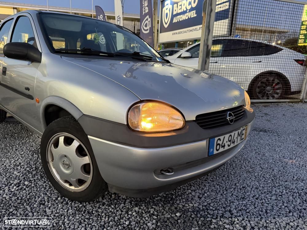 Opel Corsa 1.2 16V Swing - 2