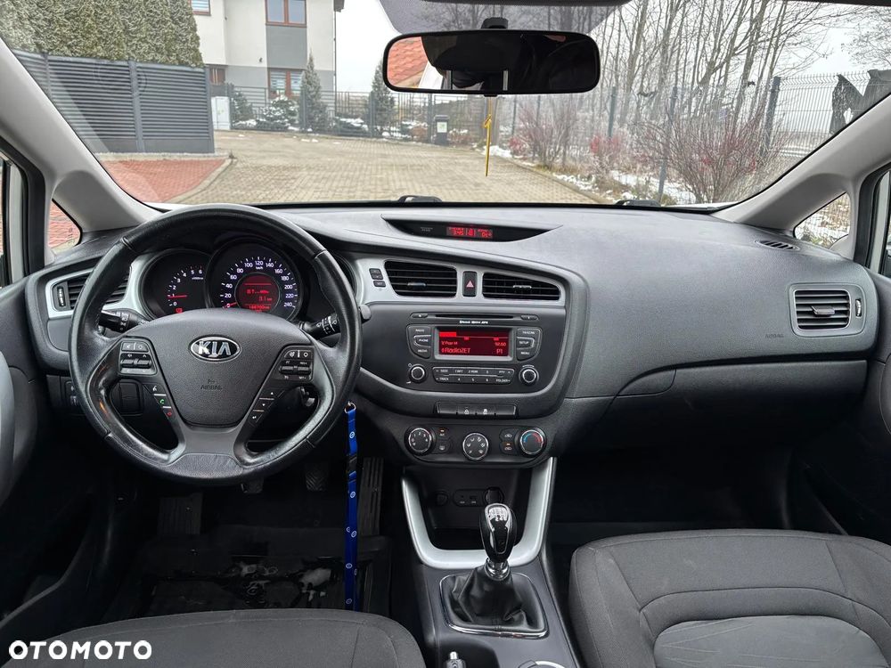 Kia Ceed - 5