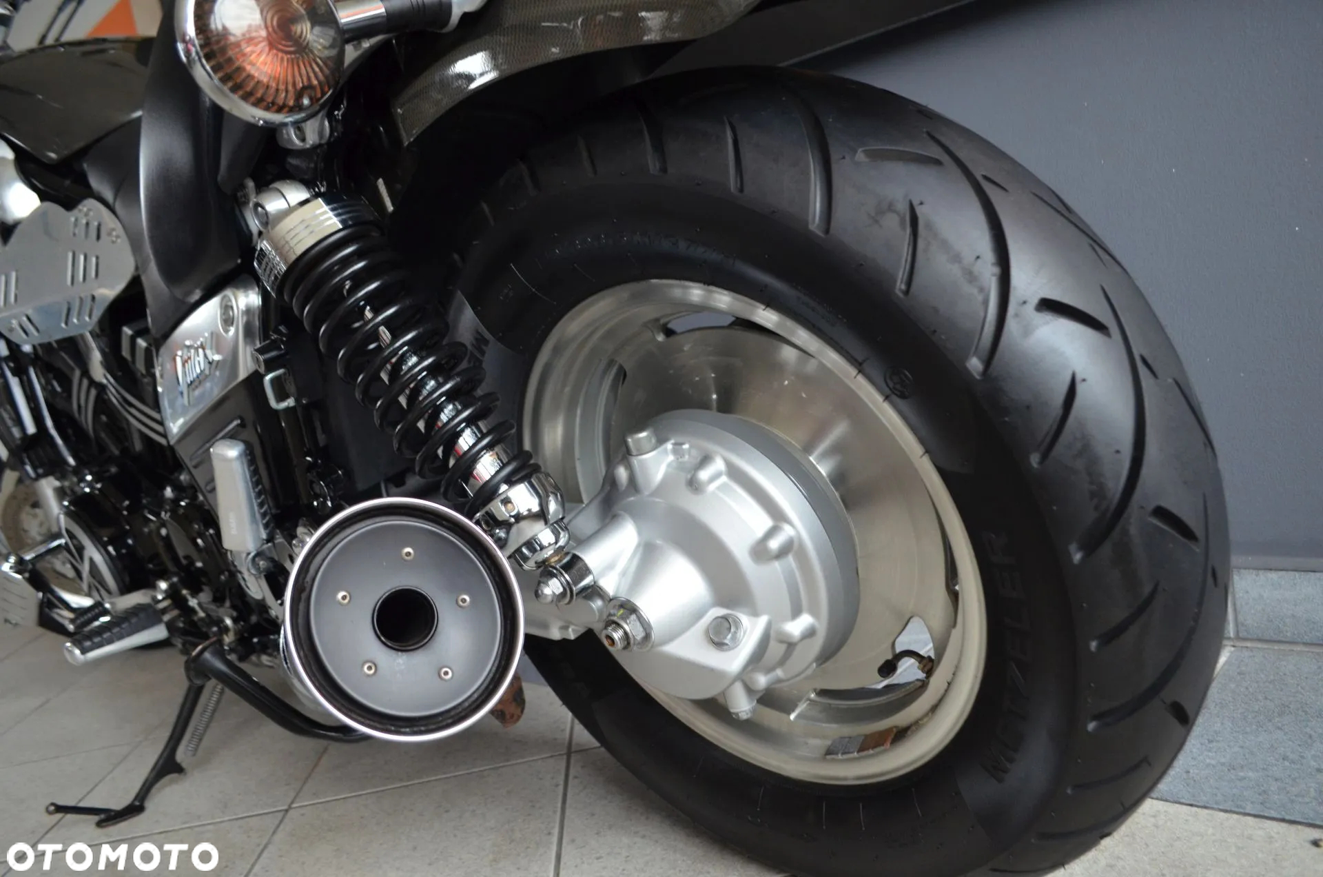 Yamaha V-MAX - 24