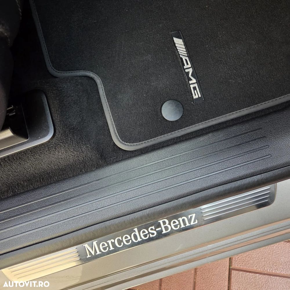 Mercedes-Benz GLE 300 d 4MATIC - 12