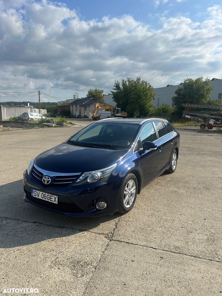 Toyota Avensis - 1