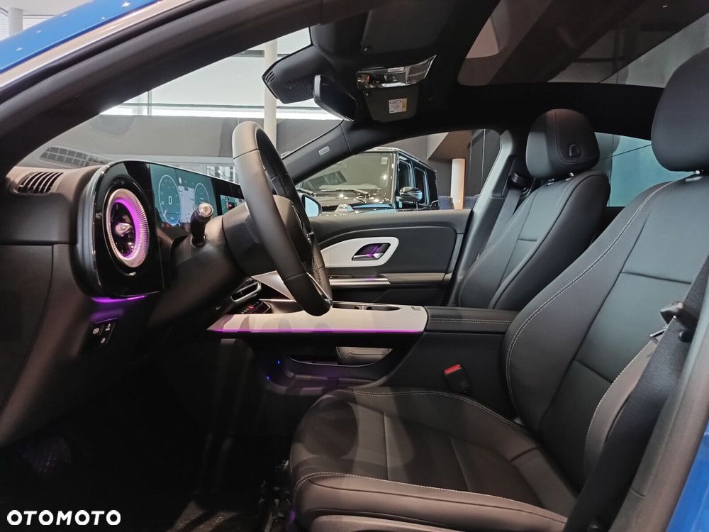 Mercedes-Benz CLA - 12