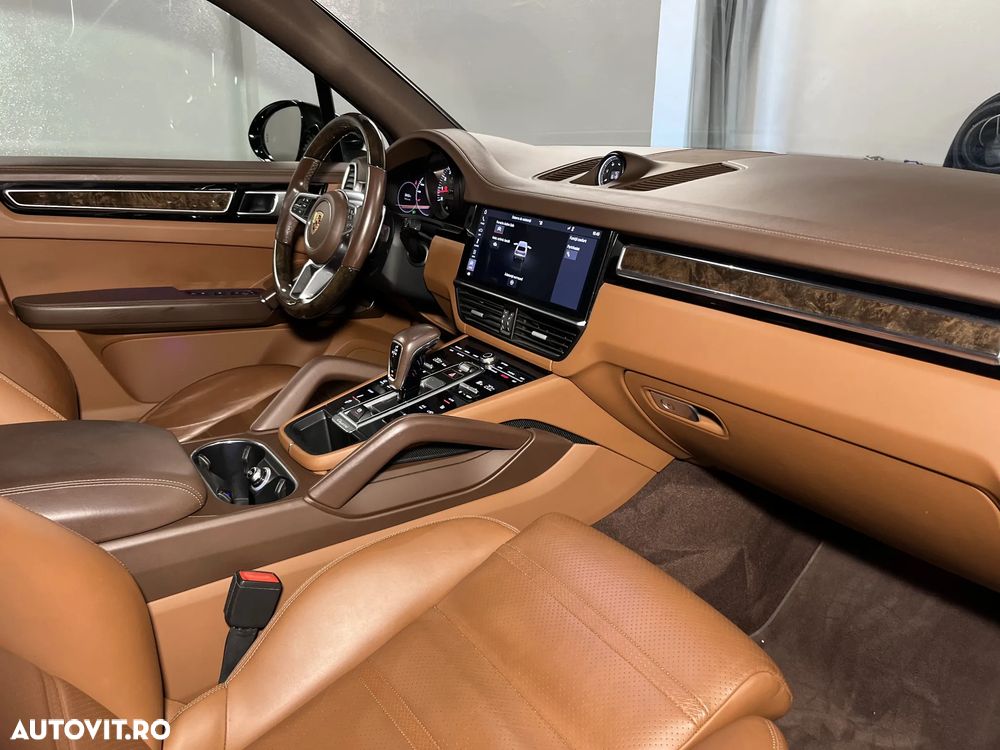 Porsche Cayenne Tiptronic S - 28