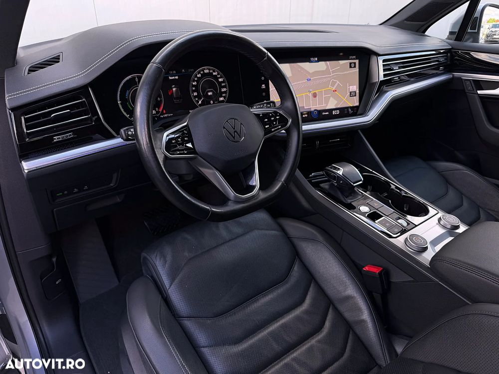 Volkswagen Touareg 3.0 V6 e-Hybrid 4Motion Aut. Elegance - 25
