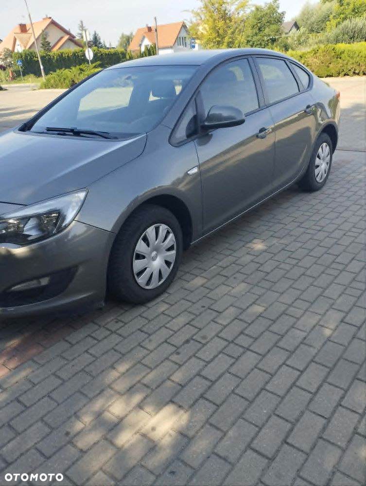 Opel Astra 1.4 T EU6 - 13