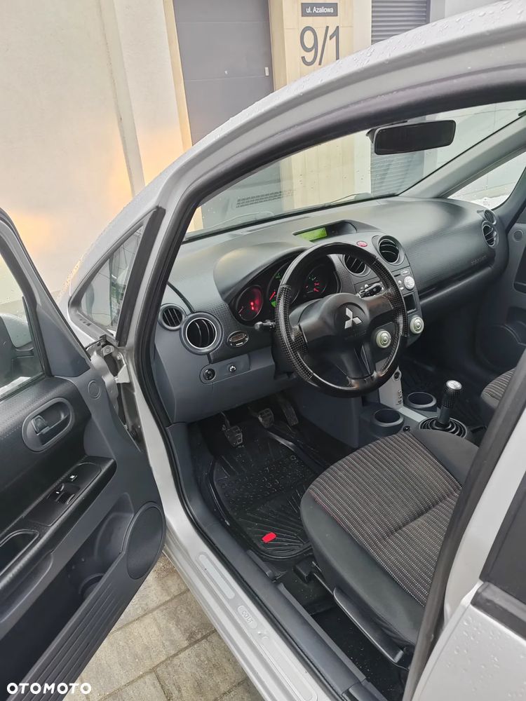 Mitsubishi Colt 1.3 Motion Plus - 4