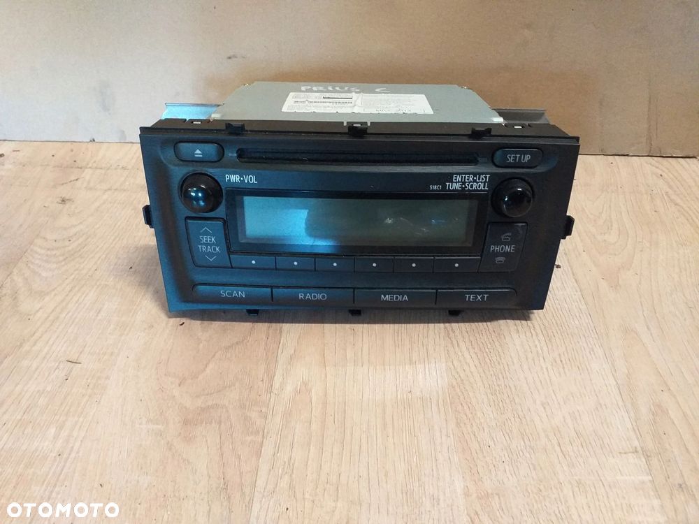 Toyota Prius C AQUA radio oryginał - 1