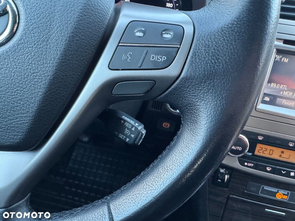 Toyota Avensis 1.8 Executive - 31