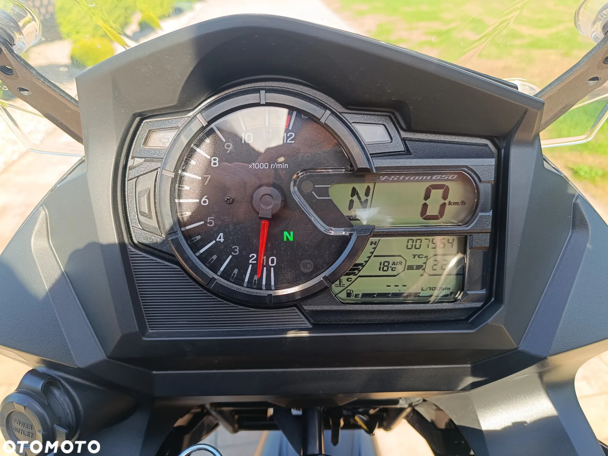 Suzuki V-STROM - 14