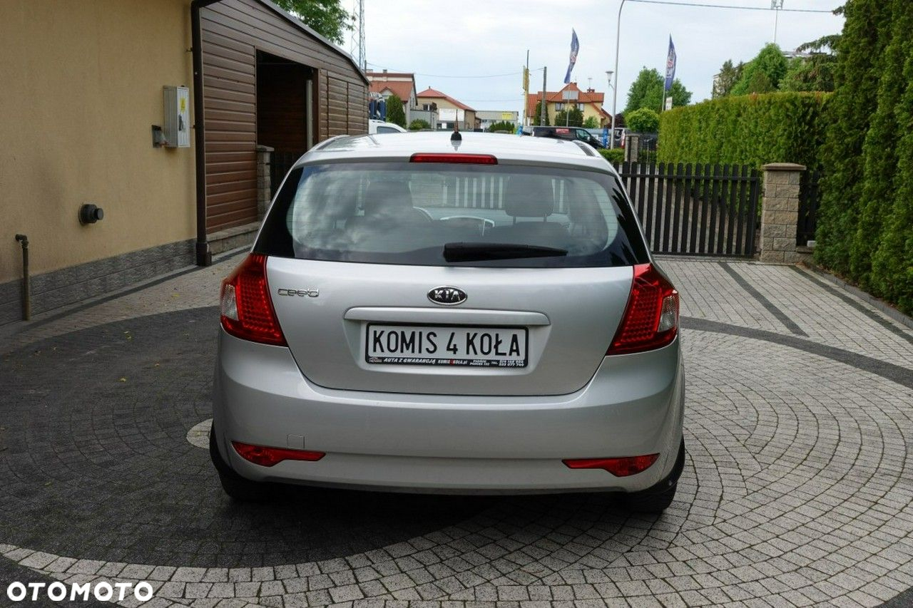 Kia Ceed - 5