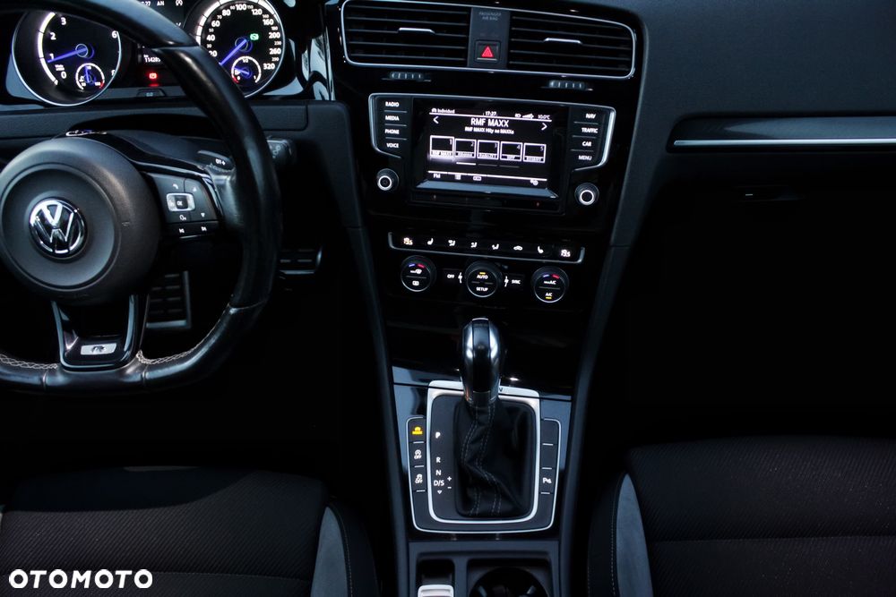 Volkswagen Golf R 2.0 TSI OPF 4Motion DSG - 17