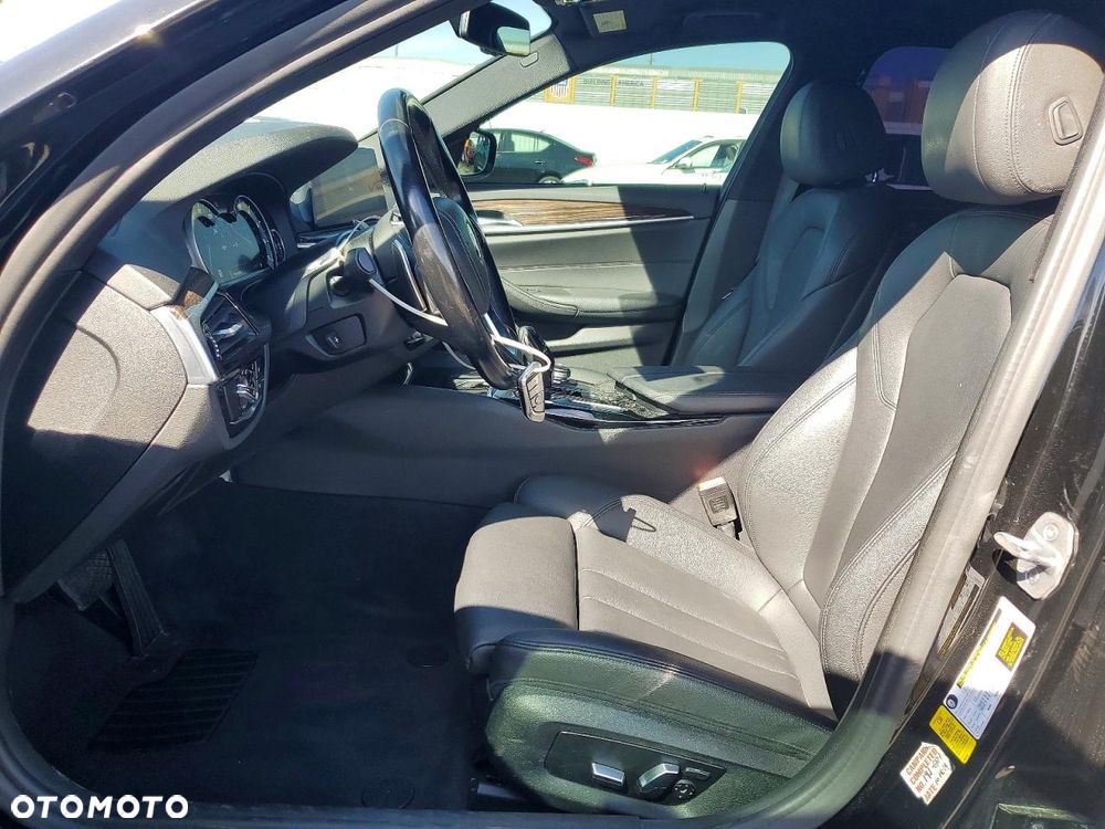 BMW Seria 5 530i Sport Line - 7