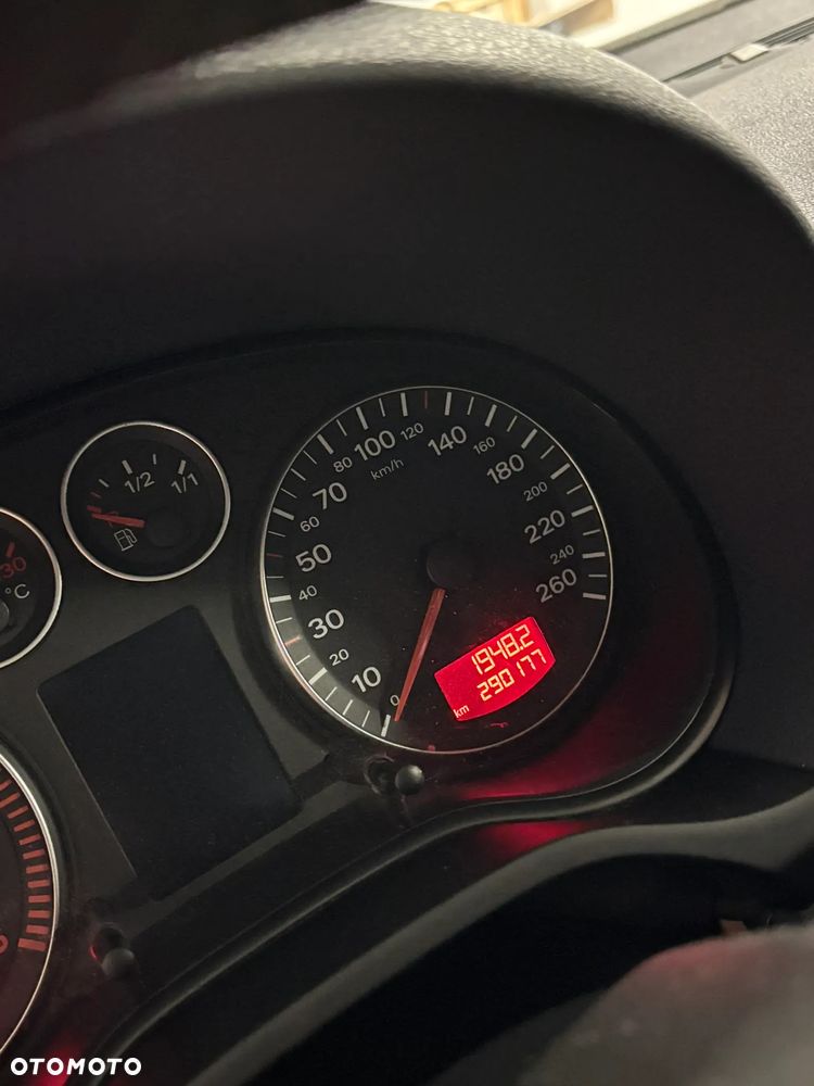 Audi A3 Sportback 1.9 TDI DPF Attraction - 6