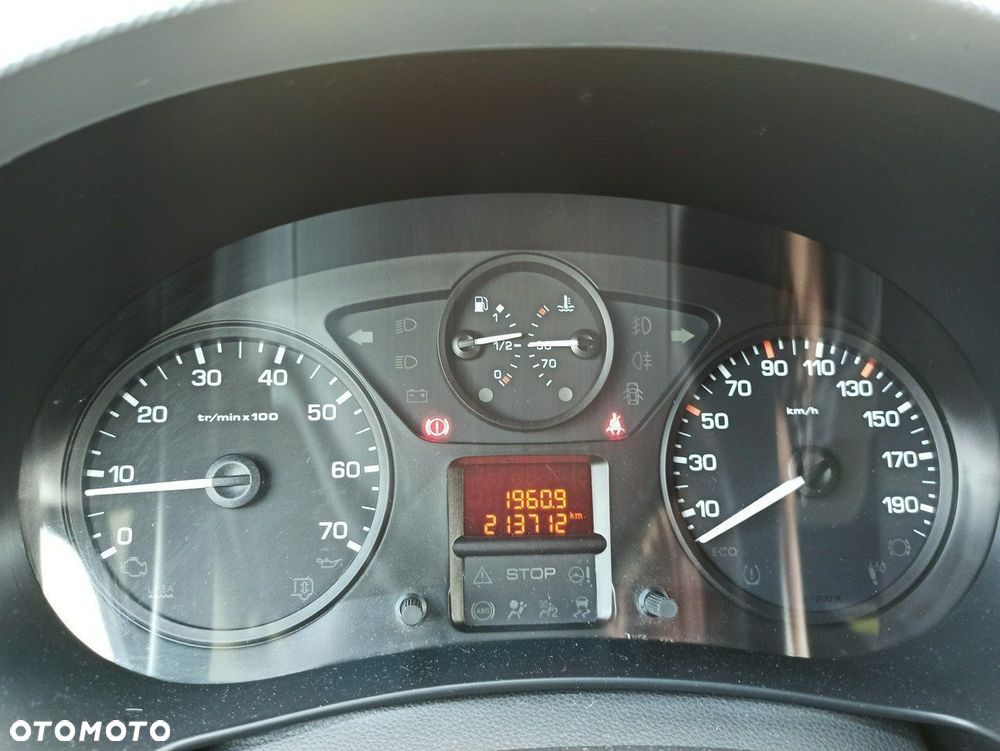 Peugeot Partner - 12