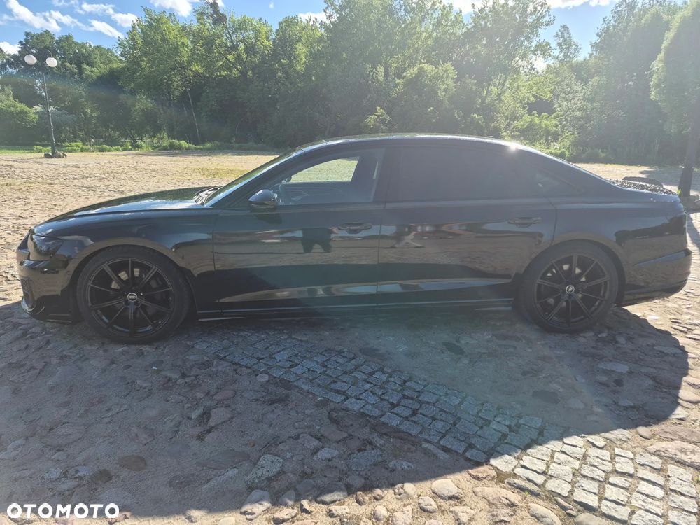 Audi A8 - 10