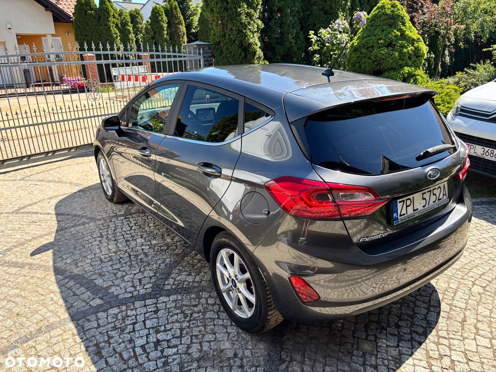 Ford Fiesta 1.0 EcoBoost STart-Stop Titanium - 4