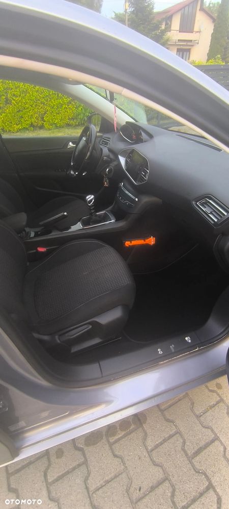 Peugeot 308 BlueHDi 130 Black Edition - 17